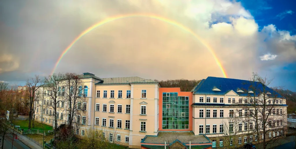 Regenbogen-ueberm-FSG-scaled